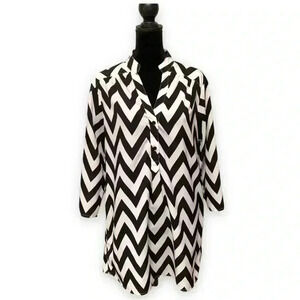 Tacera Black and White Chevron Long-sleeve Dress